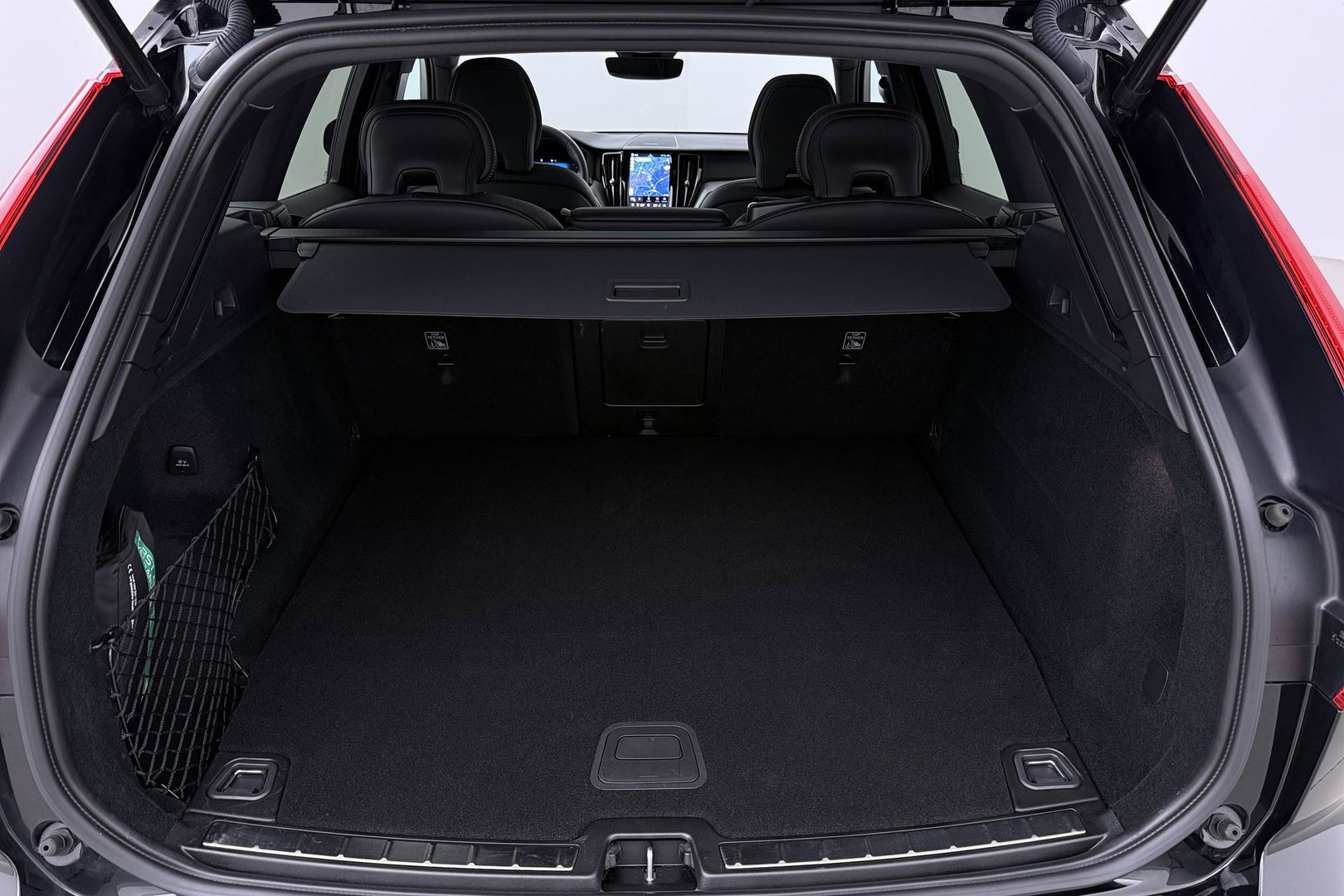 Volvo XC60 T6 Plug-in hybrid Plus Black Edition | ACC | Panoramadak | 360° Camera | Harman/Kardon | Memory | Stoel+Stuurverwarming | 21 inch