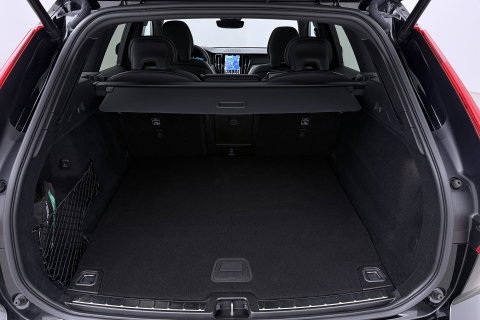 Volvo XC60 T6 Plug-in hybrid Plus Black Edition | ACC | Panoramadak | 360° Camera | Harman/Kardon | Memory | Stoel+Stuurverwarming | 21 inch