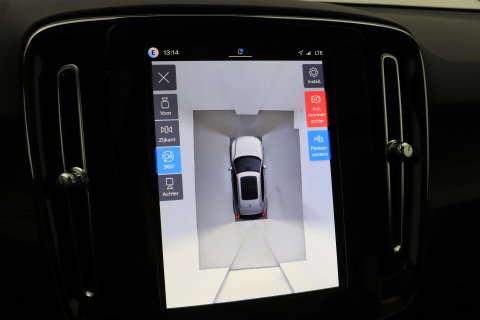 Volvo EX40 Single Motor Extended Range Plus Black Ed. 82 kWh | ACC | Panoramadak | 360° Camera | Harman/Kardon | BLIS | 20 Inch