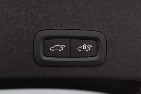 Volvo EX40 Single Motor Extended Range Plus Black Ed. 82 kWh | ACC | Panoramadak | 360° Camera | Harman/Kardon | BLIS | 20 Inch