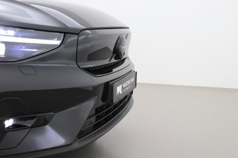 Volvo EX40 Single Motor Extended Range Plus Black Ed. 82 kWh | ACC | Panoramadak | 360° Camera | Harman/Kardon | BLIS | 20 Inch