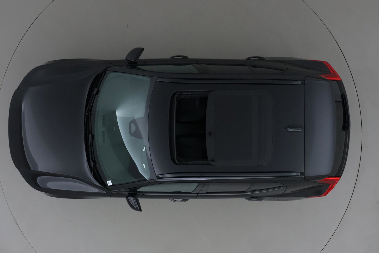Volvo EX40 Single Motor Extended Range Plus Black Ed. 82 kWh | ACC | Panoramadak | 360° Camera | Harman/Kardon | BLIS | 20 Inch