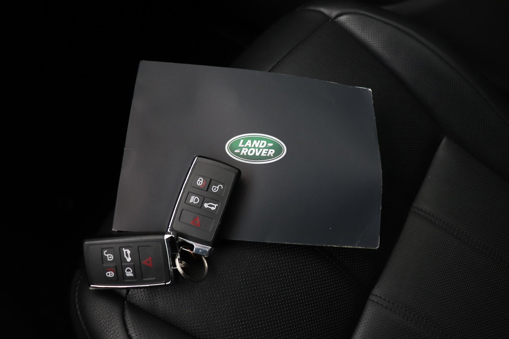 Land Rover Range Rover Evoque P300e AWD S | 360° Camera | Vol-Leder | Stoelverwarming | Getint Glas