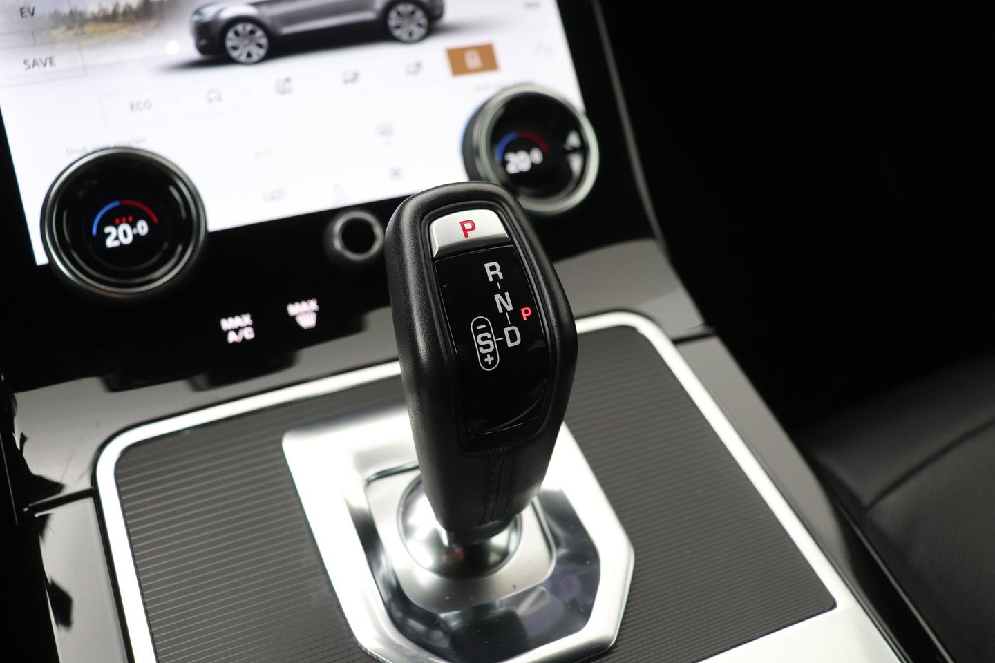 Land Rover Range Rover Evoque P300e AWD S | 360° Camera | Vol-Leder | Stoelverwarming | Getint Glas