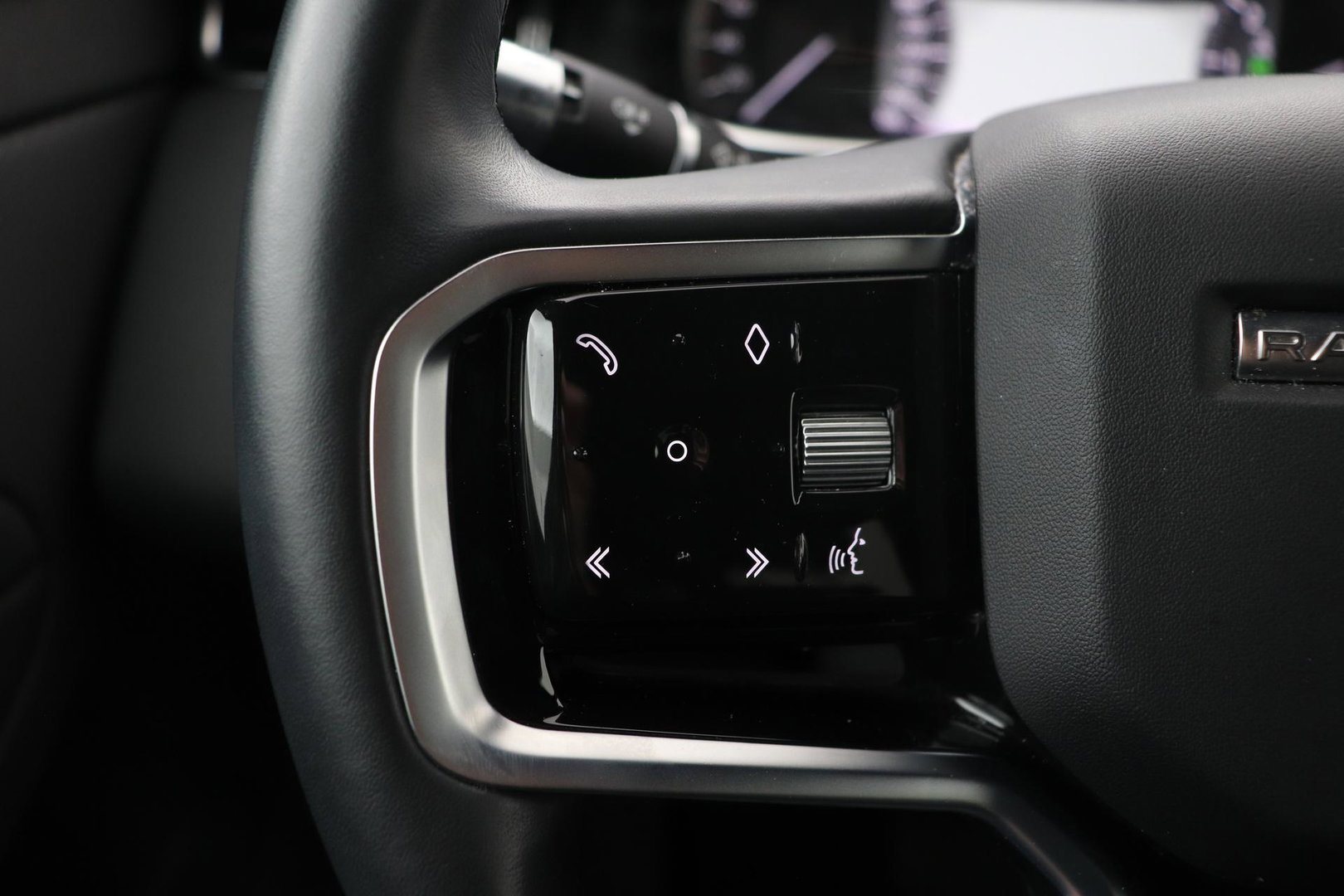 Land Rover Range Rover Evoque P300e AWD S | 360° Camera | Vol-Leder | Stoelverwarming | Getint Glas