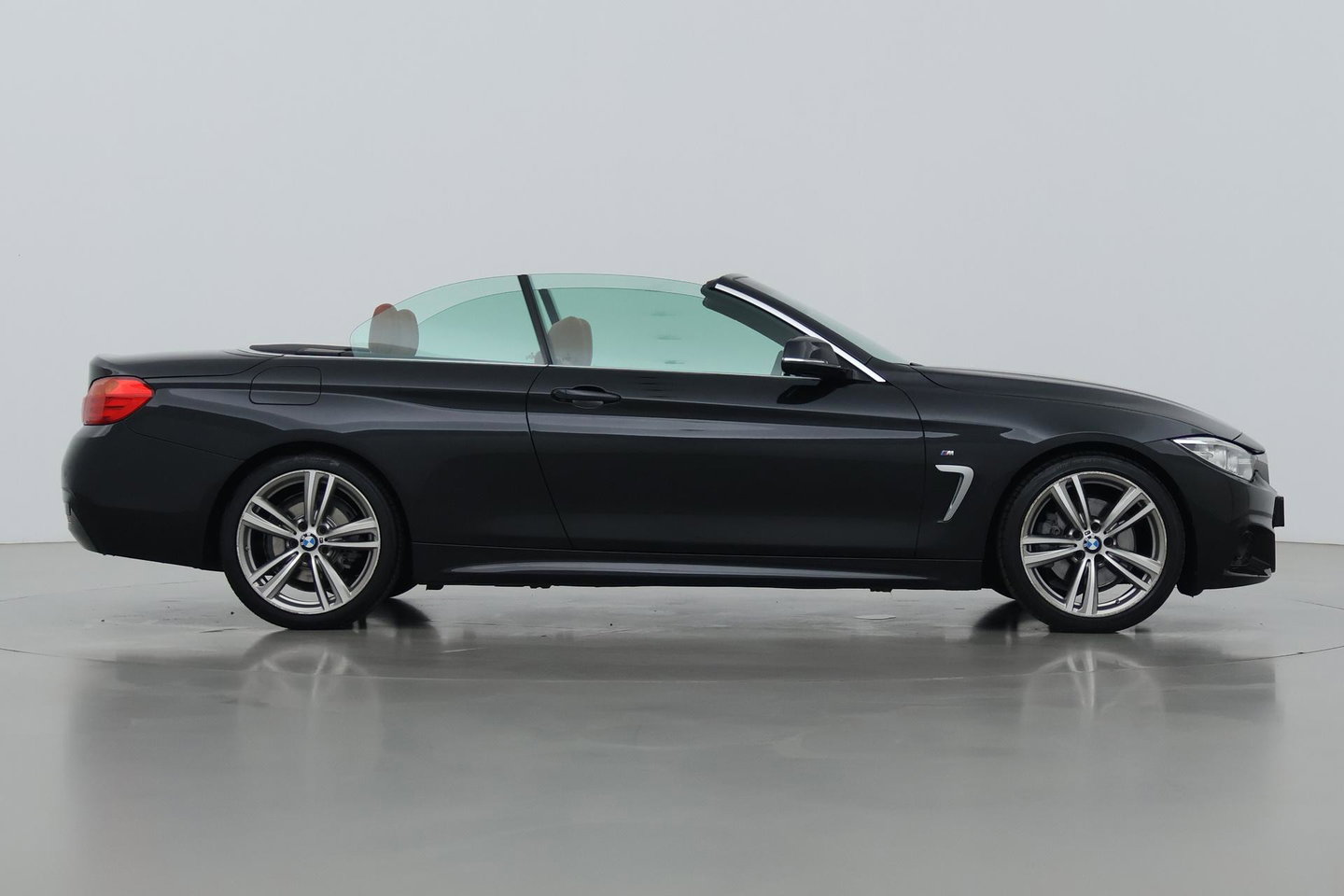 BMW 4 Serie Cabrio 430i Centennial High Executive | M Sport | Harman/Kardon | Nekverwarming | Sportstoelen | Memory | 19” M Velgen