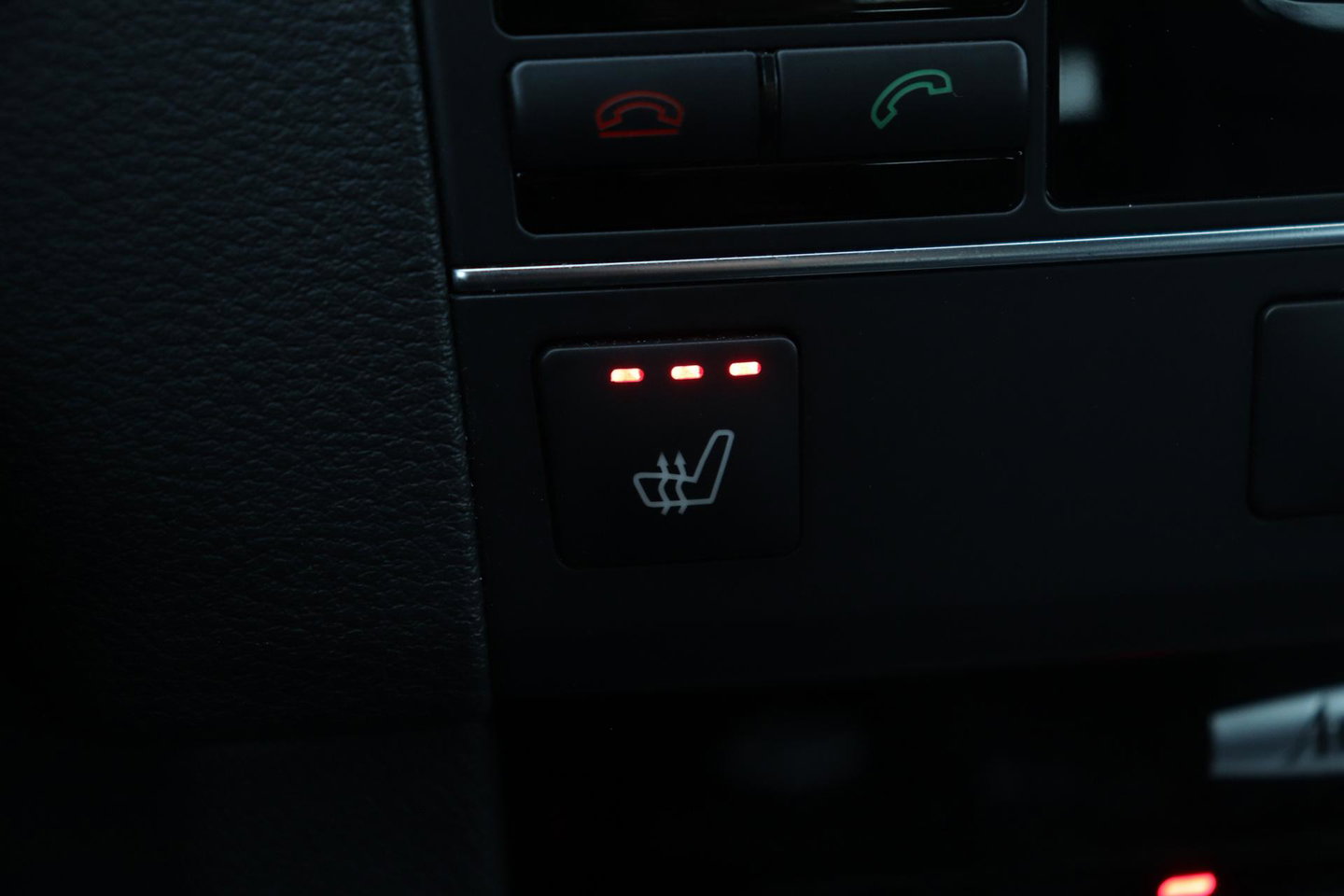 Mercedes-Benz E-Klasse Estate 250 CGI Business Class Avantgarde | Automaat | Bi-Xenon | Parkeersensoren | Leder | Stoelverwarming | Keyless
