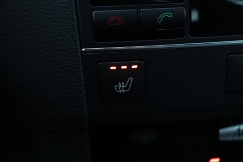 Mercedes-Benz E-Klasse Estate 250 CGI Business Class Avantgarde | Automaat | Bi-Xenon | Parkeersensoren | Leder | Stoelverwarming | Keyless