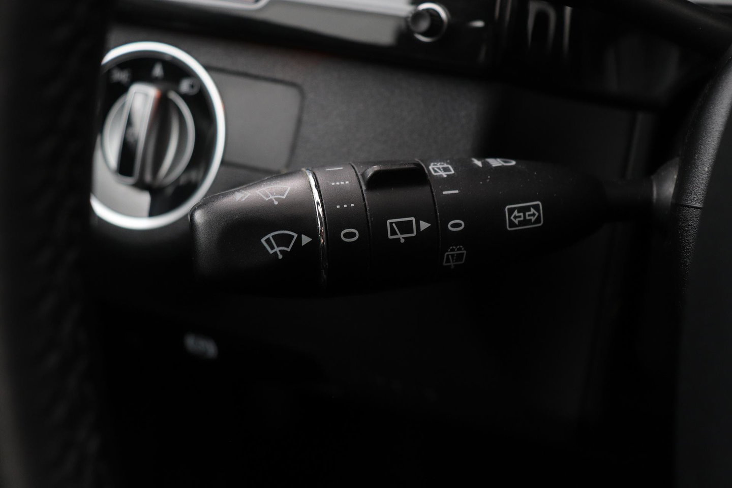 Mercedes-Benz E-Klasse Estate 250 CGI Business Class Avantgarde | Automaat | Bi-Xenon | Parkeersensoren | Leder | Stoelverwarming | Keyless