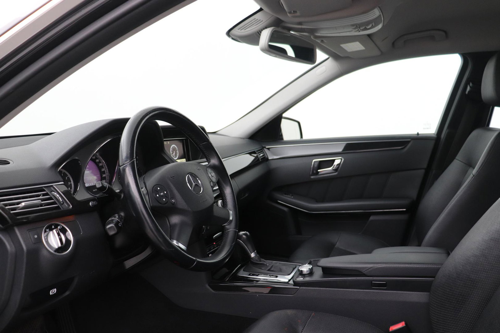 Mercedes-Benz E-Klasse Estate 250 CGI Business Class Avantgarde | Automaat | Bi-Xenon | Parkeersensoren | Leder | Stoelverwarming | Keyless