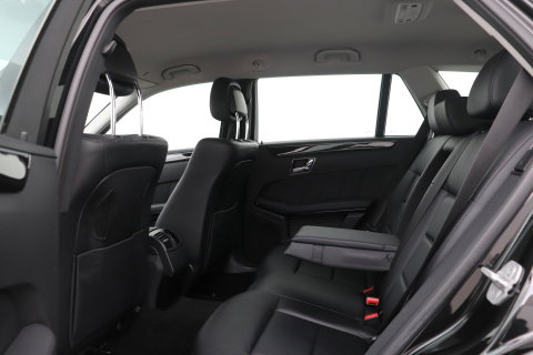 Mercedes-Benz E-Klasse Estate 250 CGI Business Class Avantgarde | Automaat | Bi-Xenon | Parkeersensoren | Leder | Stoelverwarming | Keyless