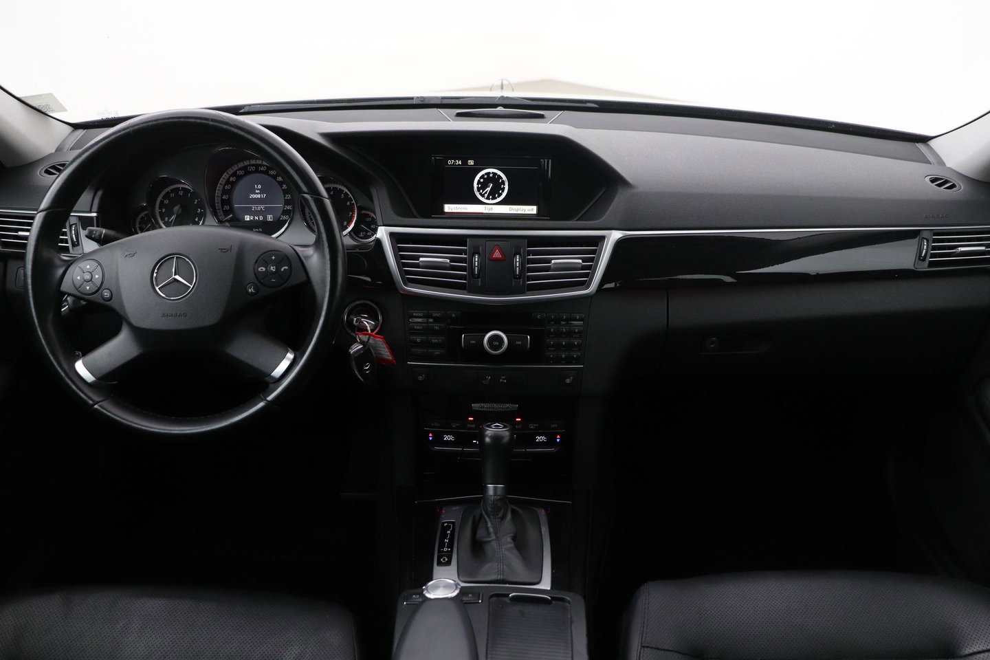 Mercedes-Benz E-Klasse Estate 250 CGI Business Class Avantgarde | Automaat | Bi-Xenon | Parkeersensoren | Leder | Stoelverwarming | Keyless