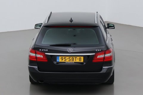 Mercedes-Benz E-Klasse Estate 250 CGI Business Class Avantgarde | Automaat | Bi-Xenon | Parkeersensoren | Leder | Stoelverwarming | Keyless