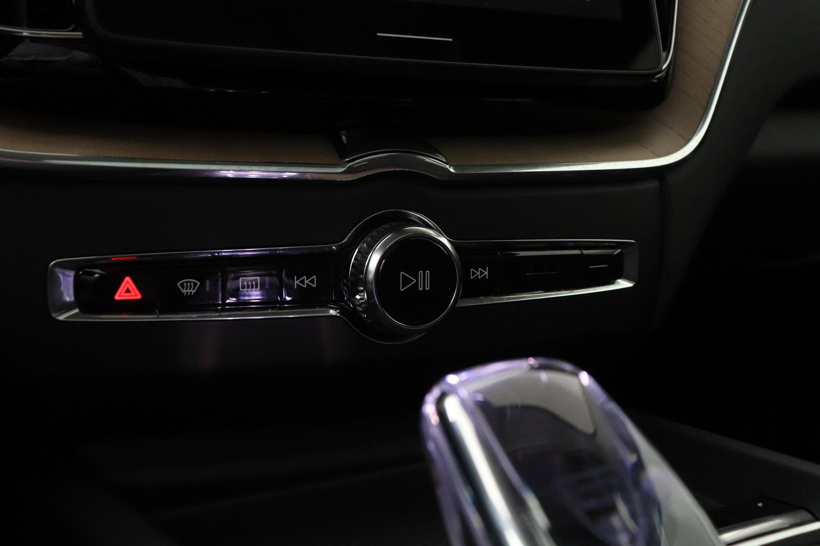 Volvo XC60 T8 Plug-in hybrid Plus Dark | ACC | Harman/Kardon | Panoramadak | Head-Up | Memory | Stoelventilatie