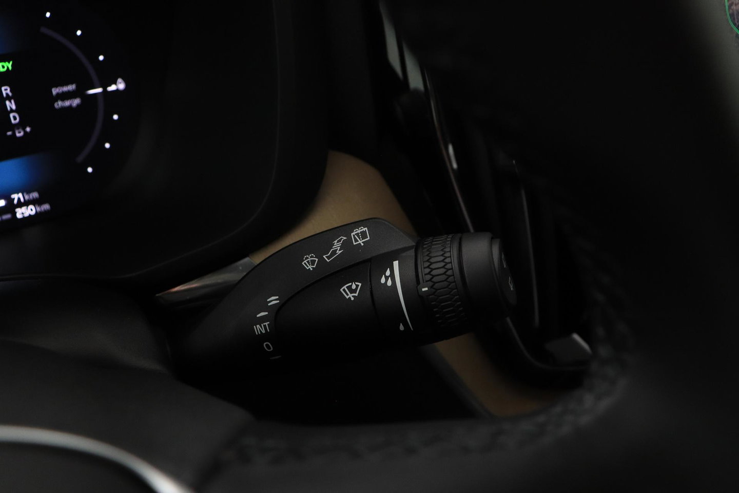 Volvo XC60 T8 Plug-in hybrid Plus Dark | ACC | Harman/Kardon | Panoramadak | Head-Up | Memory | Stoelventilatie
