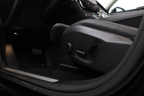 Volvo XC60 T8 Plug-in hybrid Plus Dark | ACC | Harman/Kardon | Panoramadak | Head-Up | Memory | Stoelventilatie