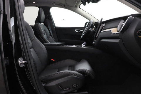 Volvo XC60 T8 Plug-in hybrid Plus Dark | ACC | Harman/Kardon | Panoramadak | Head-Up | Memory | Stoelventilatie