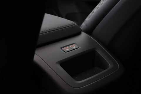 Volvo XC60 T8 Plug-in hybrid Plus Dark | ACC | Harman/Kardon | Panoramadak | Head-Up | Memory | Stoelventilatie