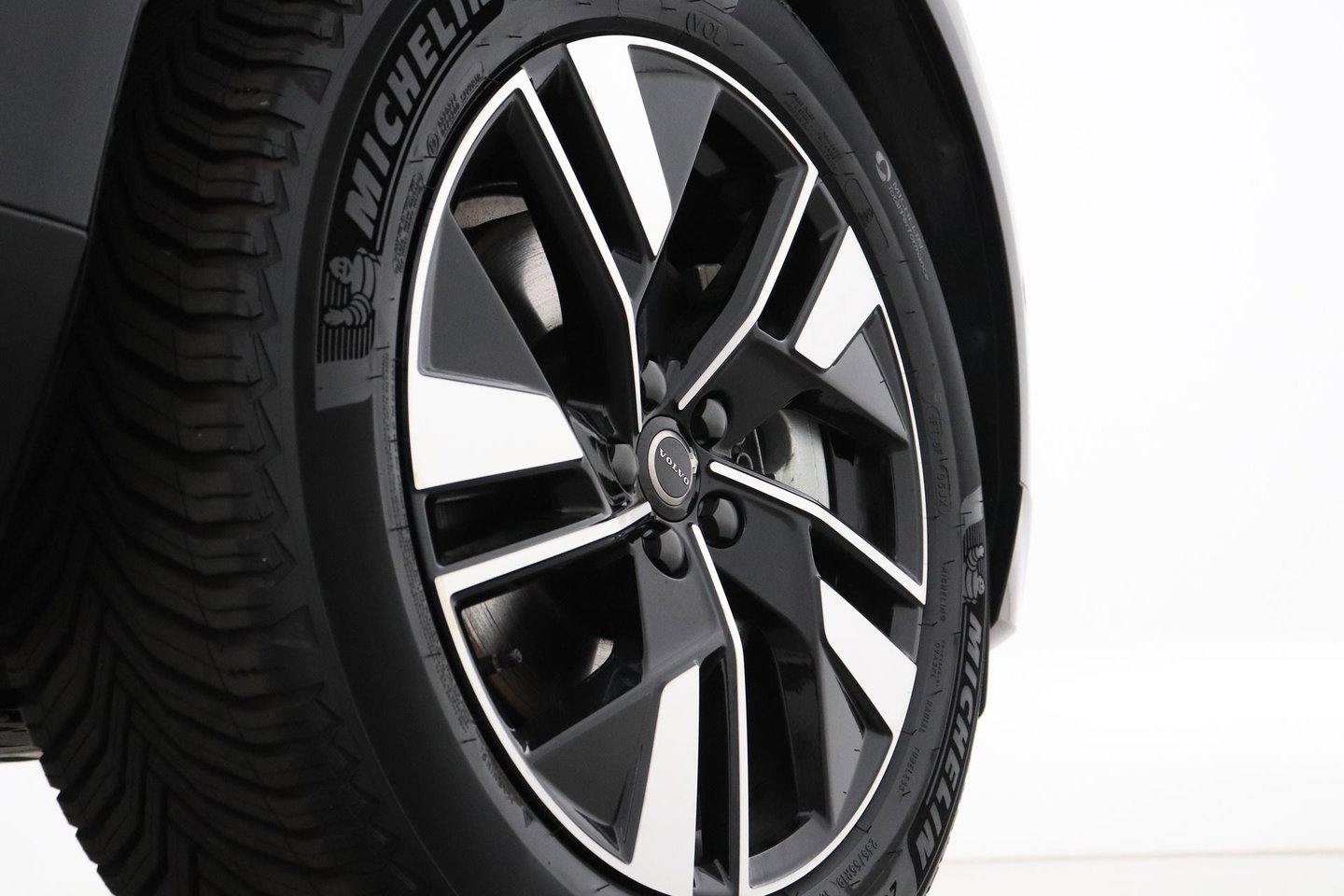Volvo XC60 T8 Plug-in hybrid Plus Dark | ACC | Harman/Kardon | Panoramadak | Head-Up | Memory | Stoelventilatie
