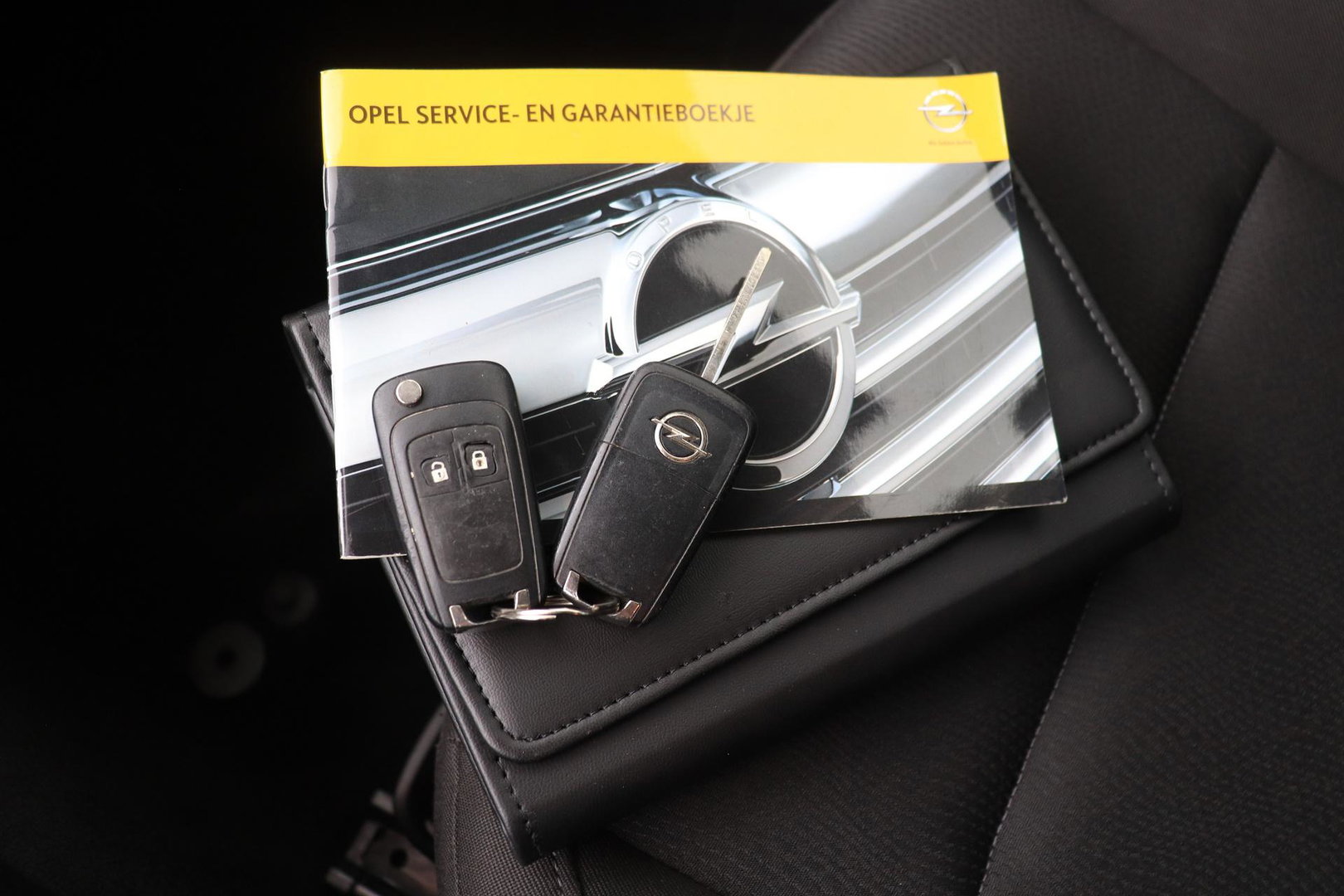 Opel Insignia Sports Tourer 1.4 Turbo EcoFLEX Edition | Trekhaak | Airconditioning | Cruise Control | Parkeersensoren | Getint Glas