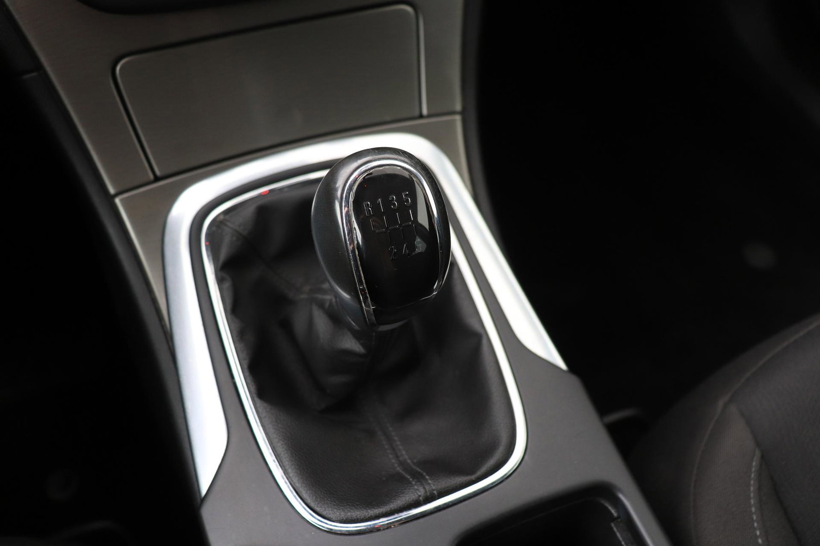 Opel Insignia Sports Tourer 1.4 Turbo EcoFLEX Edition | Trekhaak | Airconditioning | Cruise Control | Parkeersensoren | Getint Glas