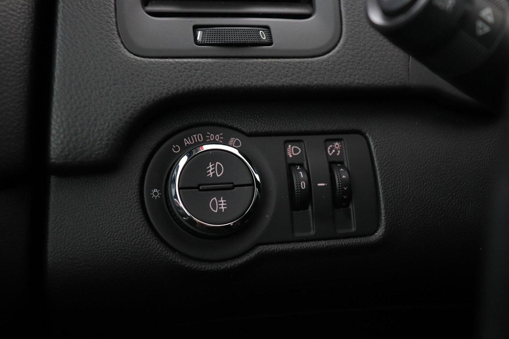 Opel Insignia Sports Tourer 1.4 Turbo EcoFLEX Edition | Trekhaak | Airconditioning | Cruise Control | Parkeersensoren | Getint Glas