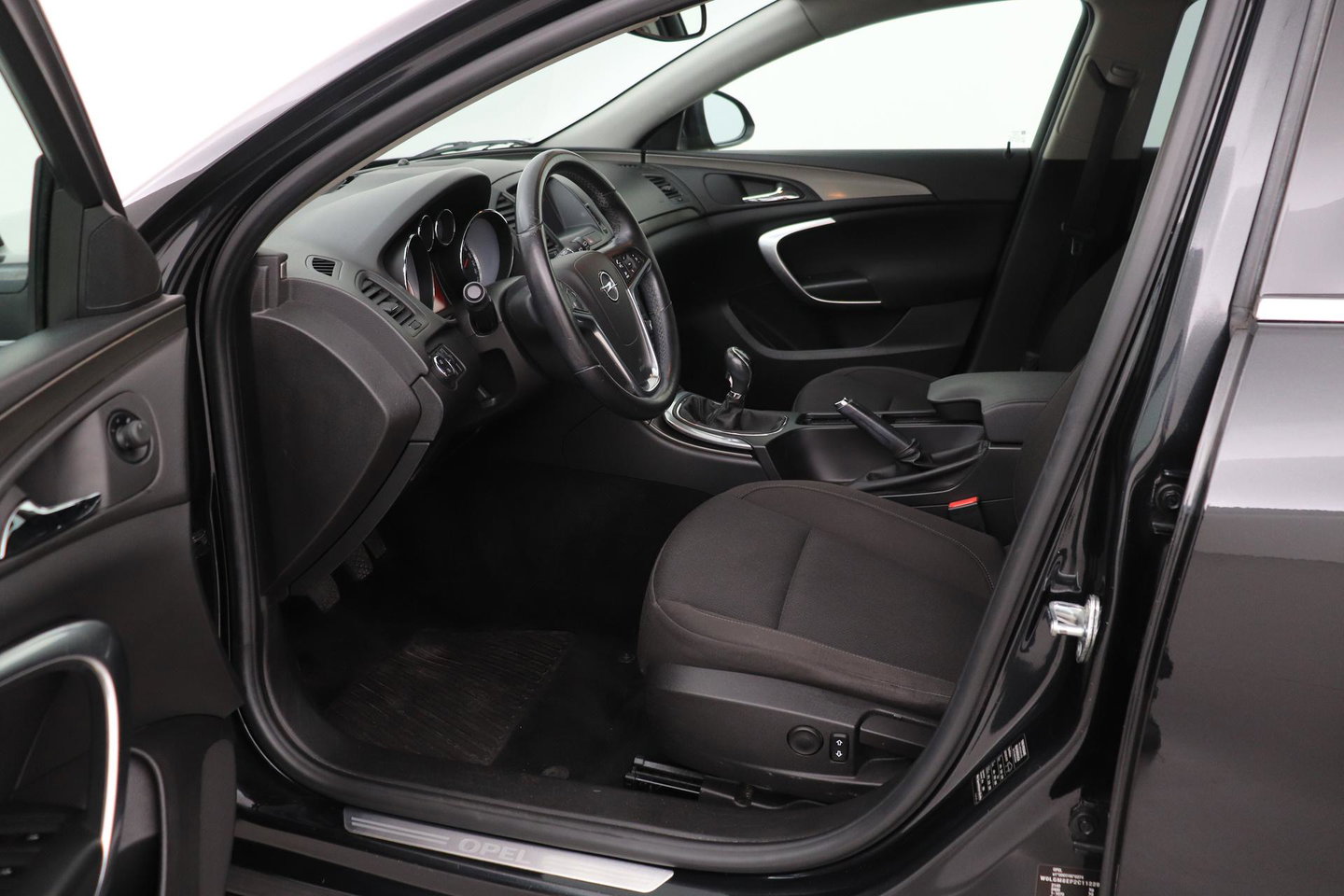 Opel Insignia Sports Tourer 1.4 Turbo EcoFLEX Edition | Trekhaak | Airconditioning | Cruise Control | Parkeersensoren | Getint Glas