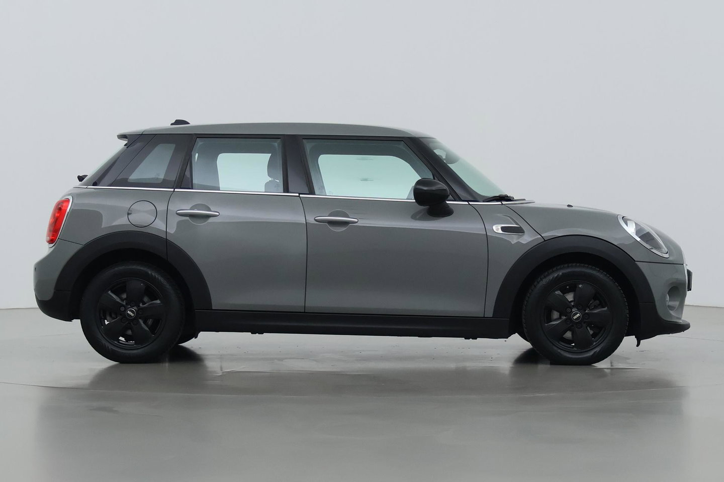 MINI 5-Deurs 1.5 One Salt | Apple Carplay | Airconditioning | PDC Achter | 15 Inch
