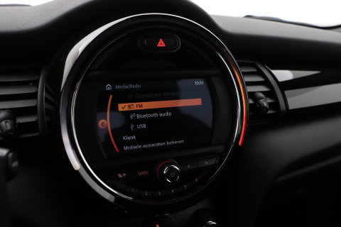 MINI 5-Deurs 1.5 One Salt | Apple Carplay | Airconditioning | PDC Achter | 15 Inch