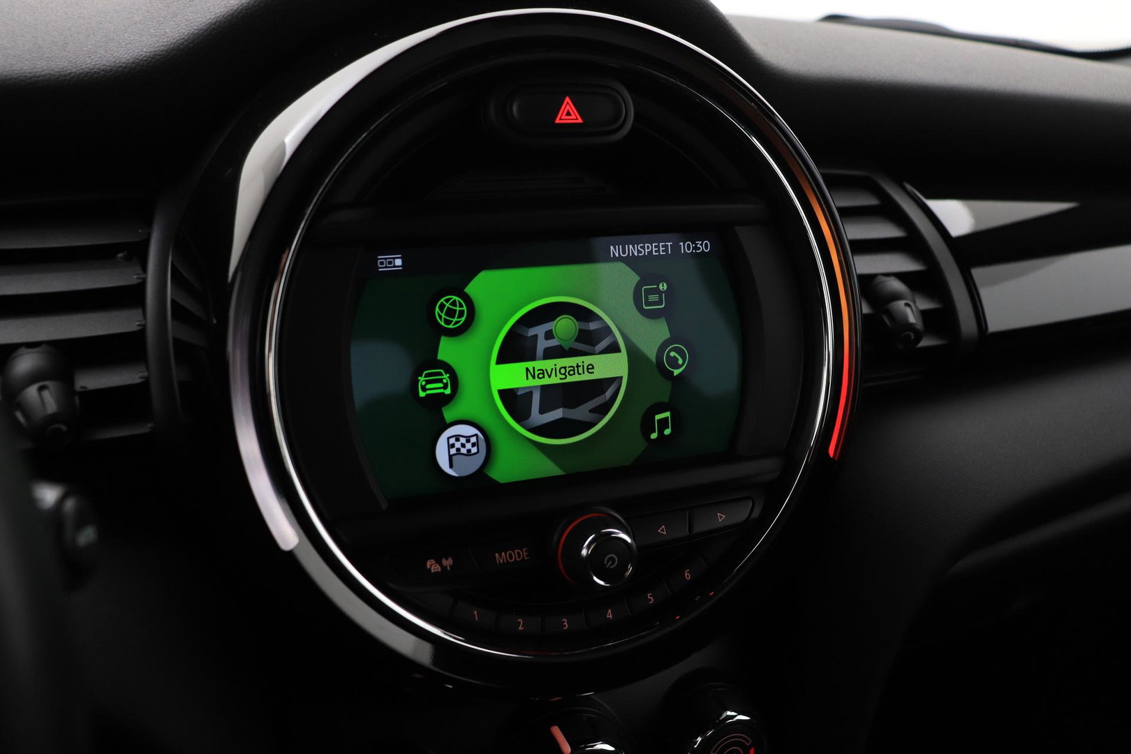 MINI 5-Deurs 1.5 One Salt | Apple Carplay | Airconditioning | PDC Achter | 15 Inch