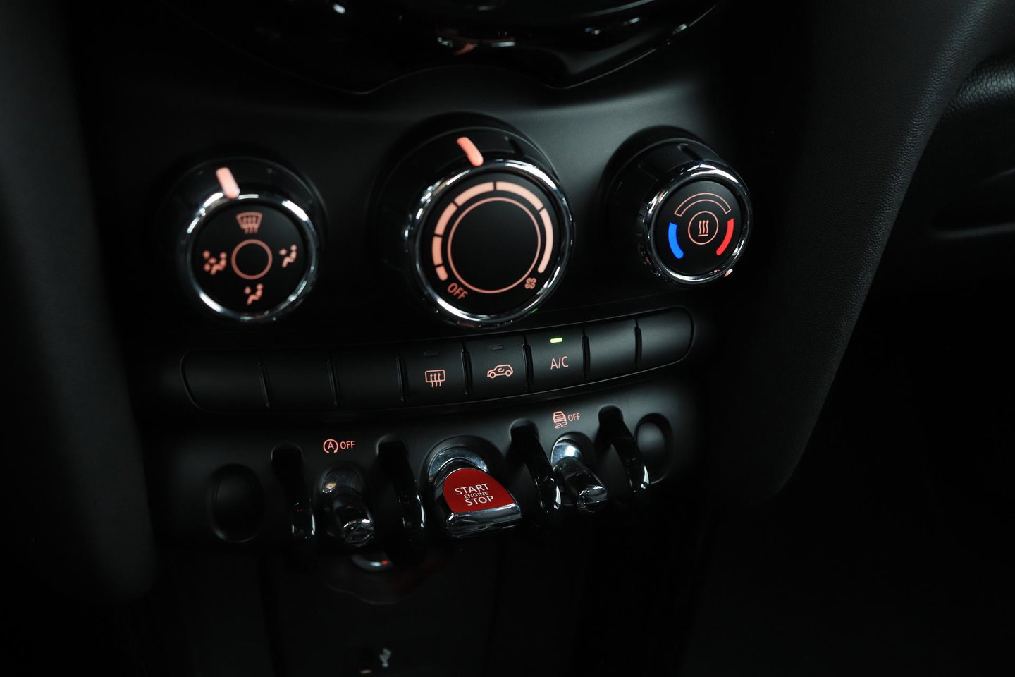 MINI 5-Deurs 1.5 One Salt | Apple Carplay | Airconditioning | PDC Achter | 15 Inch