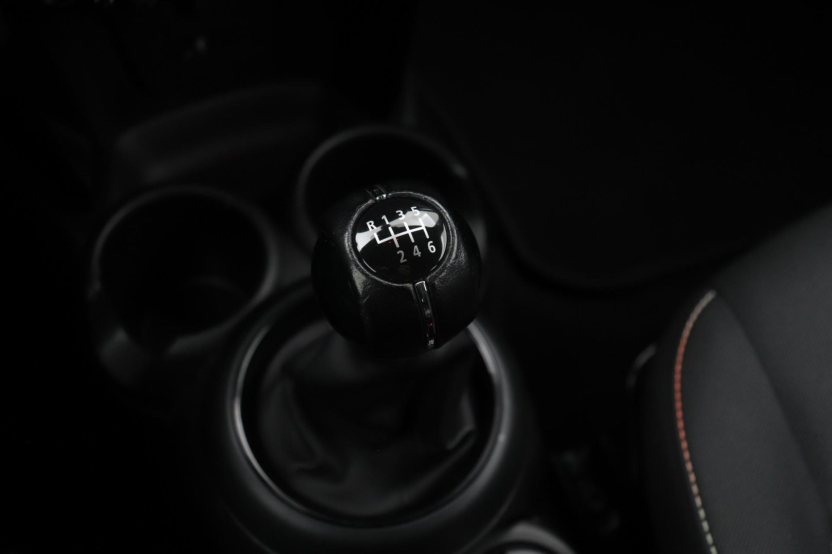 MINI 5-Deurs 1.5 One Salt | Apple Carplay | Airconditioning | PDC Achter | 15 Inch