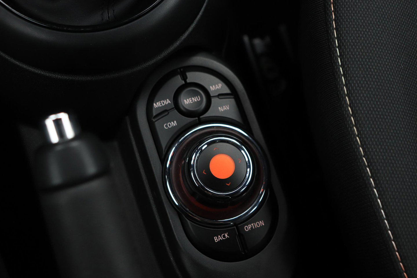 MINI 5-Deurs 1.5 One Salt | Apple Carplay | Airconditioning | PDC Achter | 15 Inch