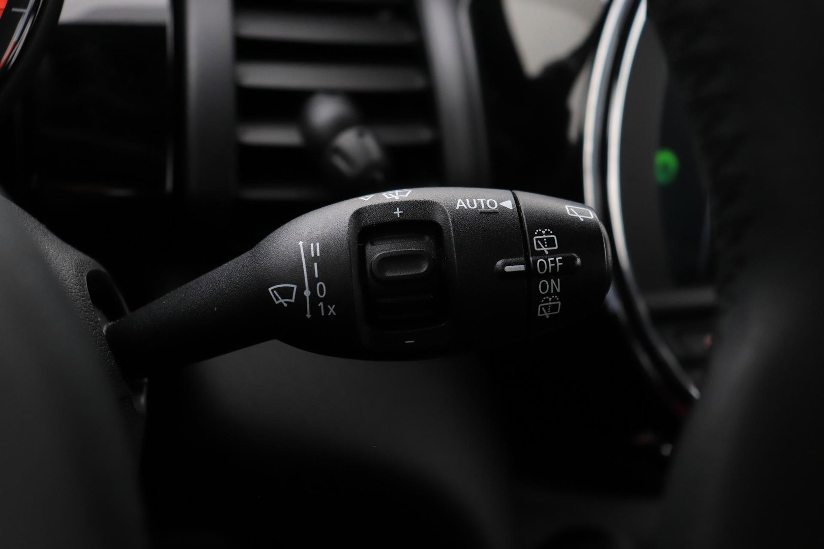 MINI 5-Deurs 1.5 One Salt | Apple Carplay | Airconditioning | PDC Achter | 15 Inch