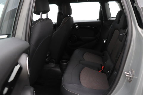 MINI 5-Deurs 1.5 One Salt | Apple Carplay | Airconditioning | PDC Achter | 15 Inch