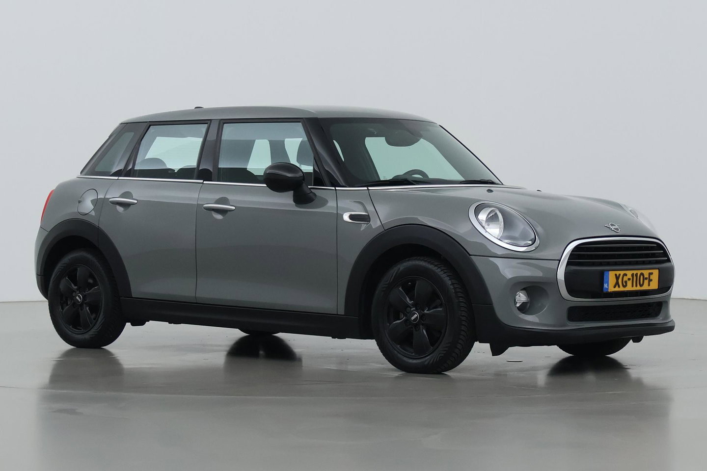 MINI 5-Deurs 1.5 One Salt | Apple Carplay | Airconditioning | PDC Achter | 15 Inch