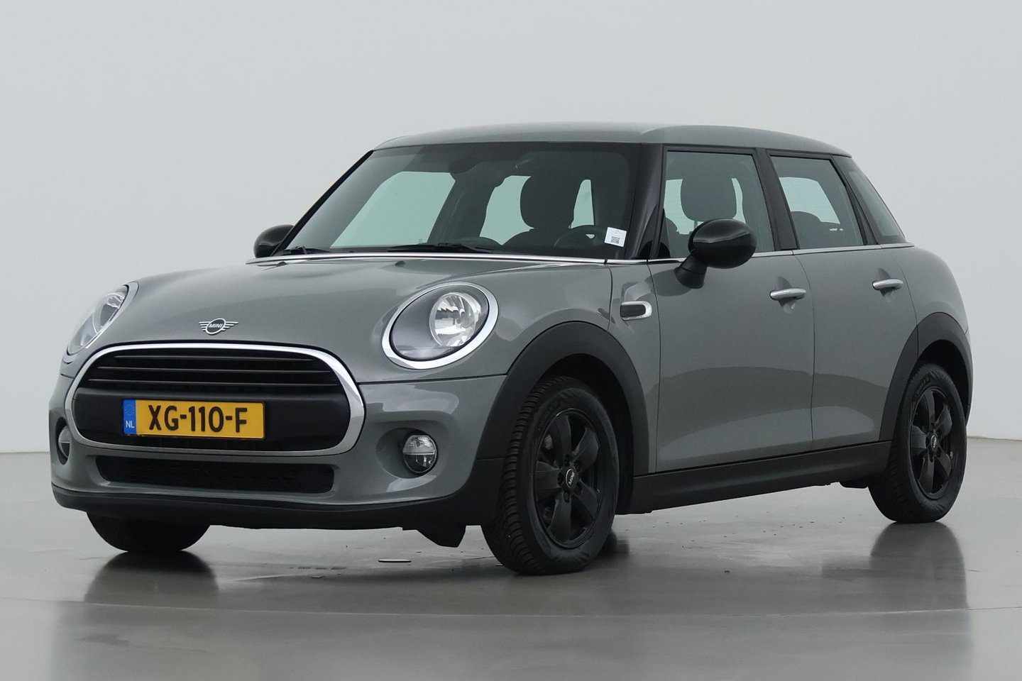 MINI 5-Deurs 1.5 One Salt | Apple Carplay | Airconditioning | PDC Achter | 15 Inch