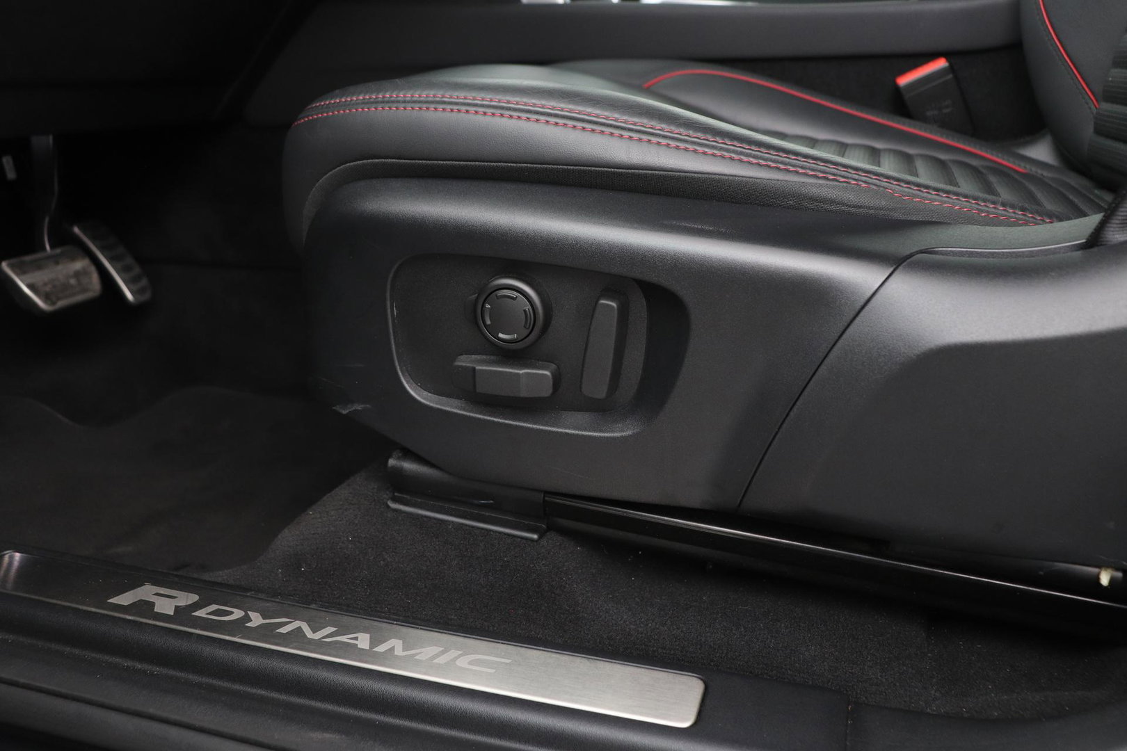 Land Rover Discovery Sport P300e R-Dynamic HSE | ACC | Head-Up | Meridian Surround | Stoel+Stuurverwarming