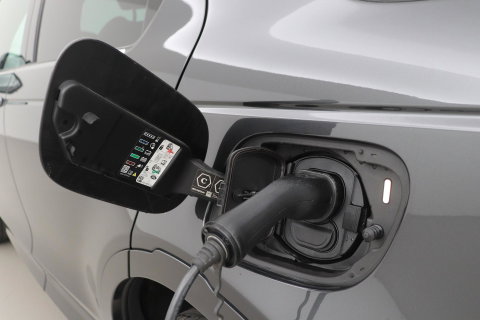 Land Rover Discovery Sport P300e R-Dynamic HSE | ACC | Head-Up | Meridian Surround | Stoel+Stuurverwarming