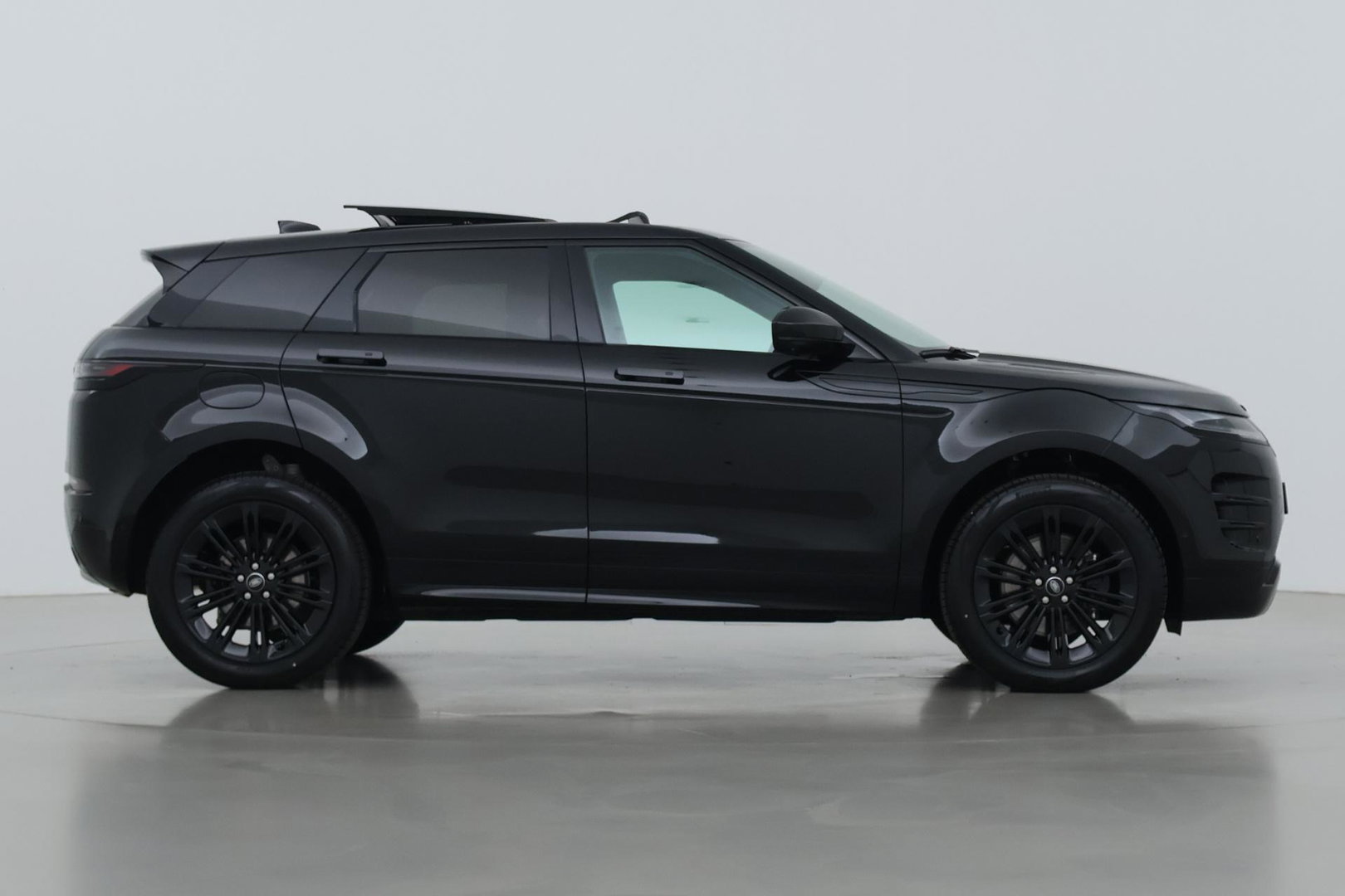 Land Rover Range Rover Evoque P270e PHEV Dynamic SE | Black Pack | Schuif/kanteldak | Trekhaak | ACC | 360° Camera