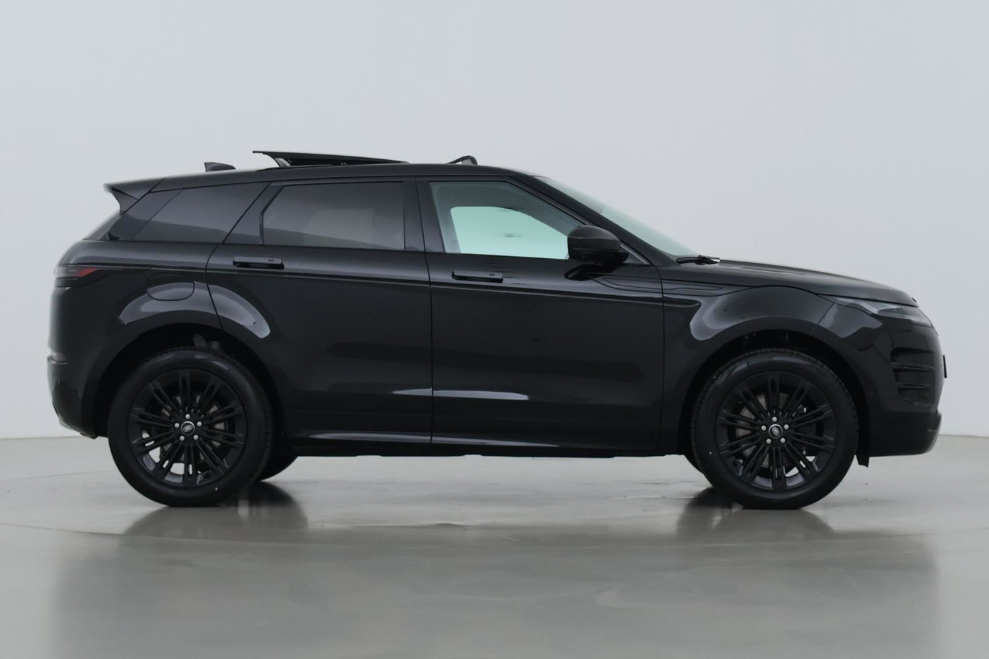 Land Rover Range Rover Evoque P270e PHEV Dynamic SE | Black Pack | Schuif/kanteldak | Trekhaak | ACC | 360° Camera