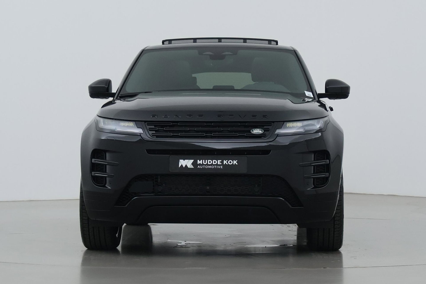 Land Rover Range Rover Evoque P270e PHEV Dynamic SE | Black Pack | Schuif/kanteldak | Trekhaak | ACC | 360° Camera