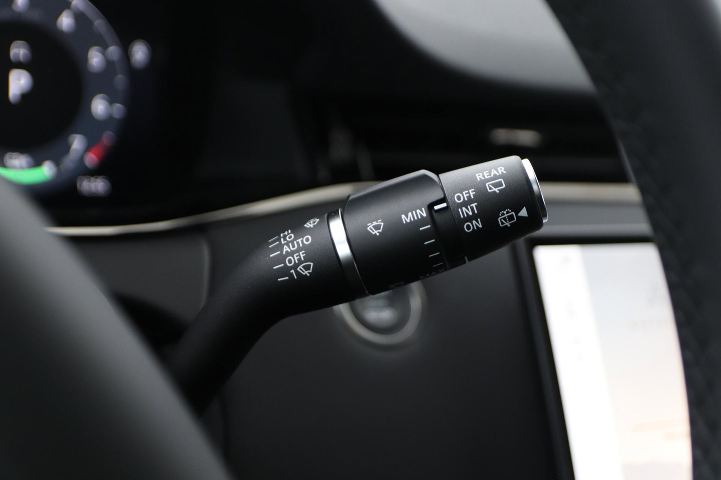 Land Rover Range Rover Evoque P270e PHEV Dynamic SE | Black Pack | Schuif/kanteldak | Trekhaak | ACC | 360° Camera