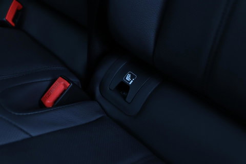 Land Rover Range Rover Evoque P270e PHEV Dynamic SE | Black Pack | Schuif/kanteldak | Trekhaak | ACC | 360° Camera