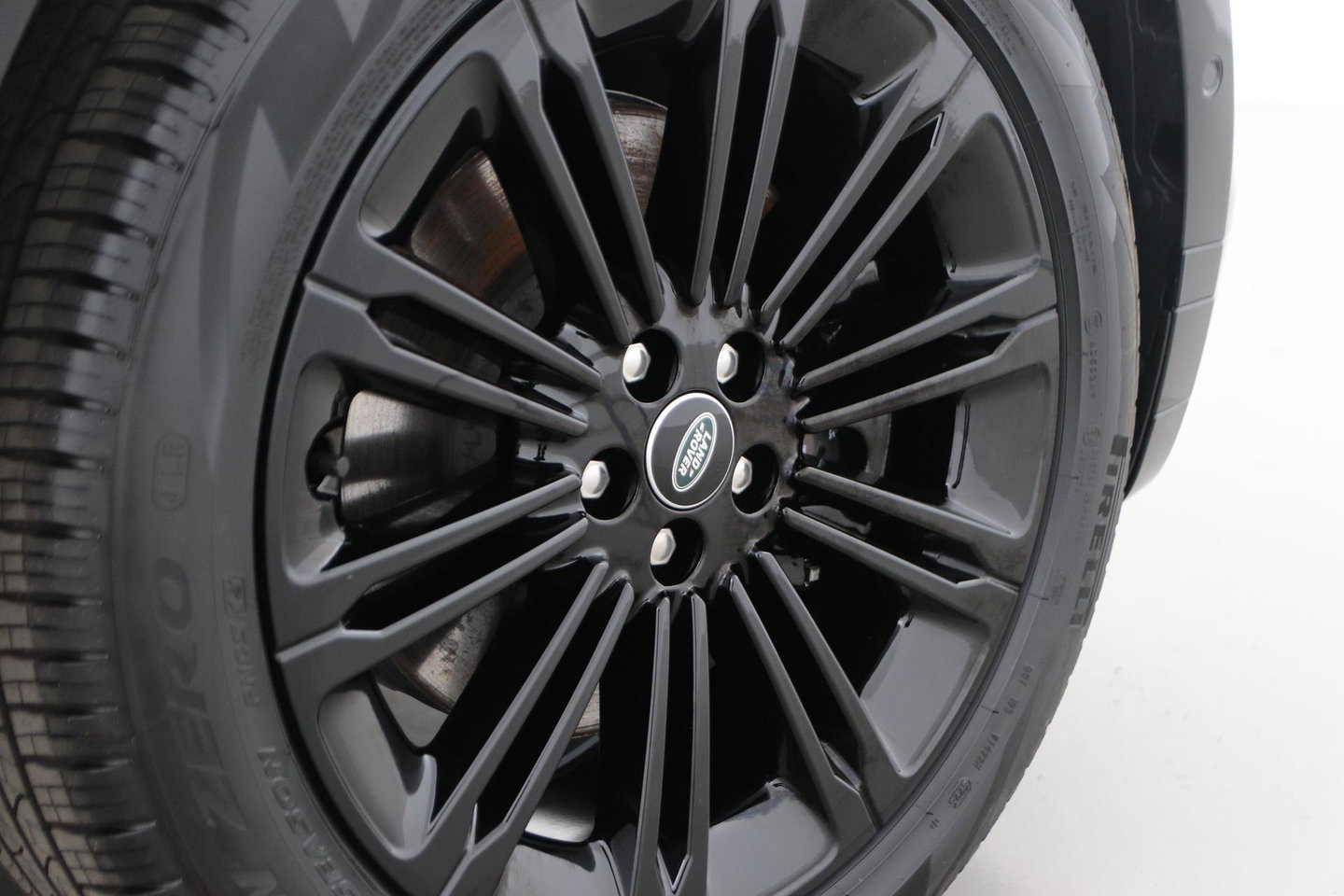 Land Rover Range Rover Evoque P270e PHEV Dynamic SE | Black Pack | Schuif/kanteldak | Trekhaak | ACC | 360° Camera