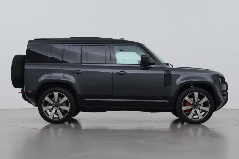 Land Rover Defender 2.0 P300e 110 X | FACELIFT | ClearSight | Meridian Surround | Trekhaak | Luchtvering | Koelbox | Panoramadak | 22 Inch