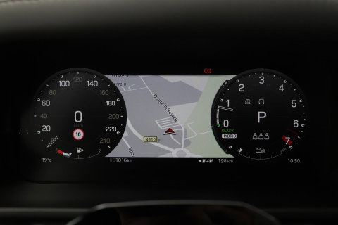 Land Rover Defender 2.0 P300e 110 X | FACELIFT | ClearSight | Meridian Surround | Trekhaak | Luchtvering | Koelbox | Panoramadak | 22 Inch