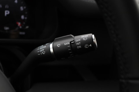 Land Rover Defender 2.0 P300e 110 X | FACELIFT | ClearSight | Meridian Surround | Trekhaak | Luchtvering | Koelbox | Panoramadak | 22 Inch