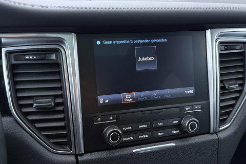 Porsche Macan 3.0 S | Panoramadak | 21 Inch | BOSE Audio | Camera | Vol-Leder | Trekhaak