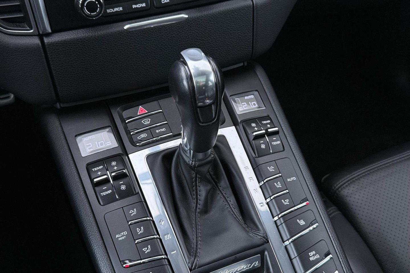 Porsche Macan 3.0 S | Panoramadak | 21 Inch | BOSE Audio | Camera | Vol-Leder | Trekhaak